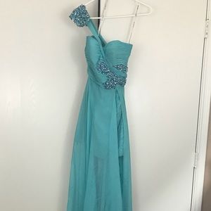 Beautiful sherry hill dress